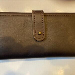 Portland Leather Brown Leather Trifold Wallet